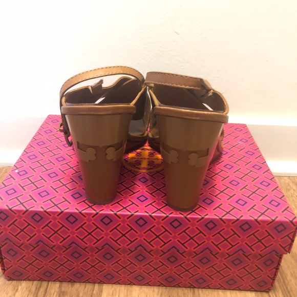 NIB Tory Burch Leather Wedges! - Picture 5 of 5
